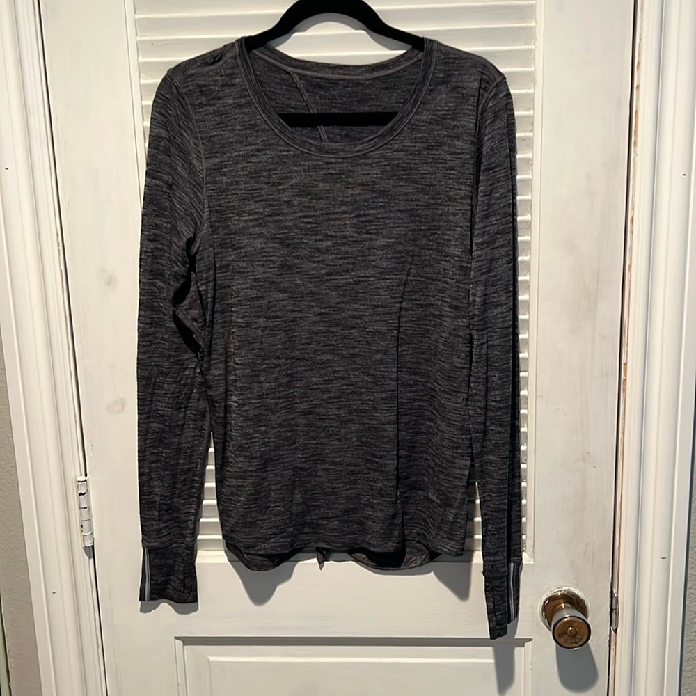 Lululemon tie back top